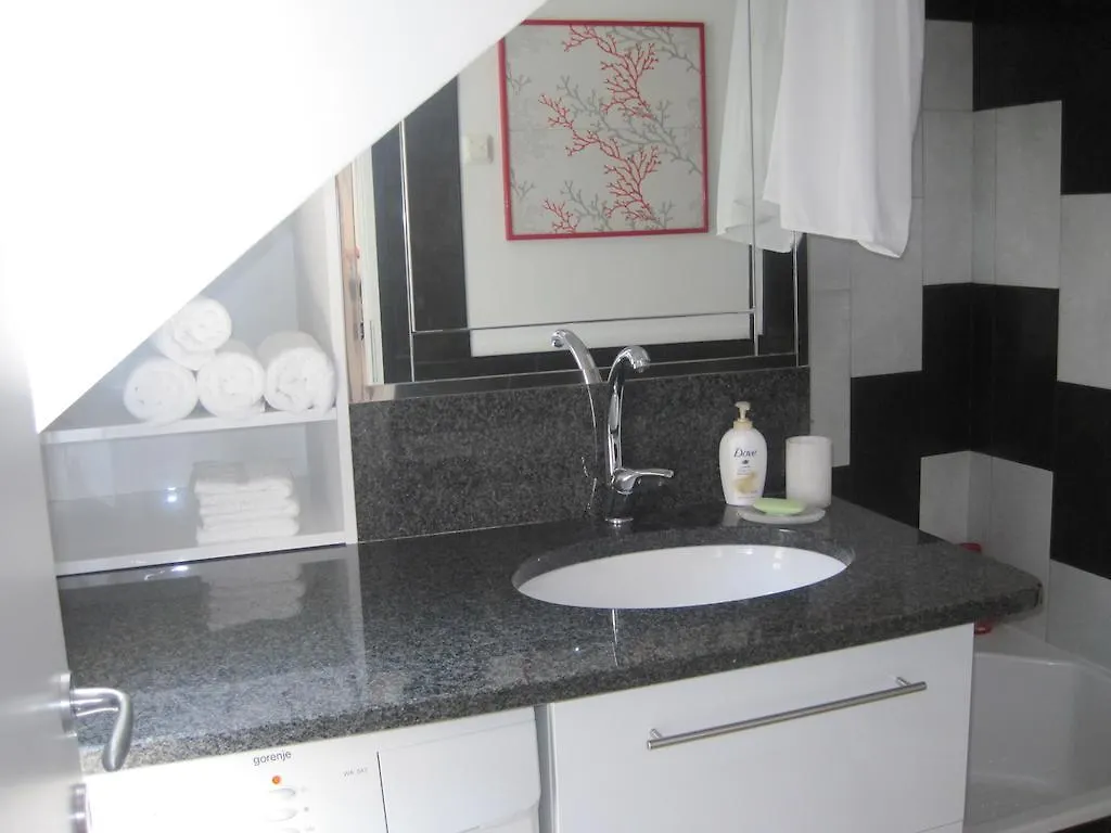 Apartment Koralj Split