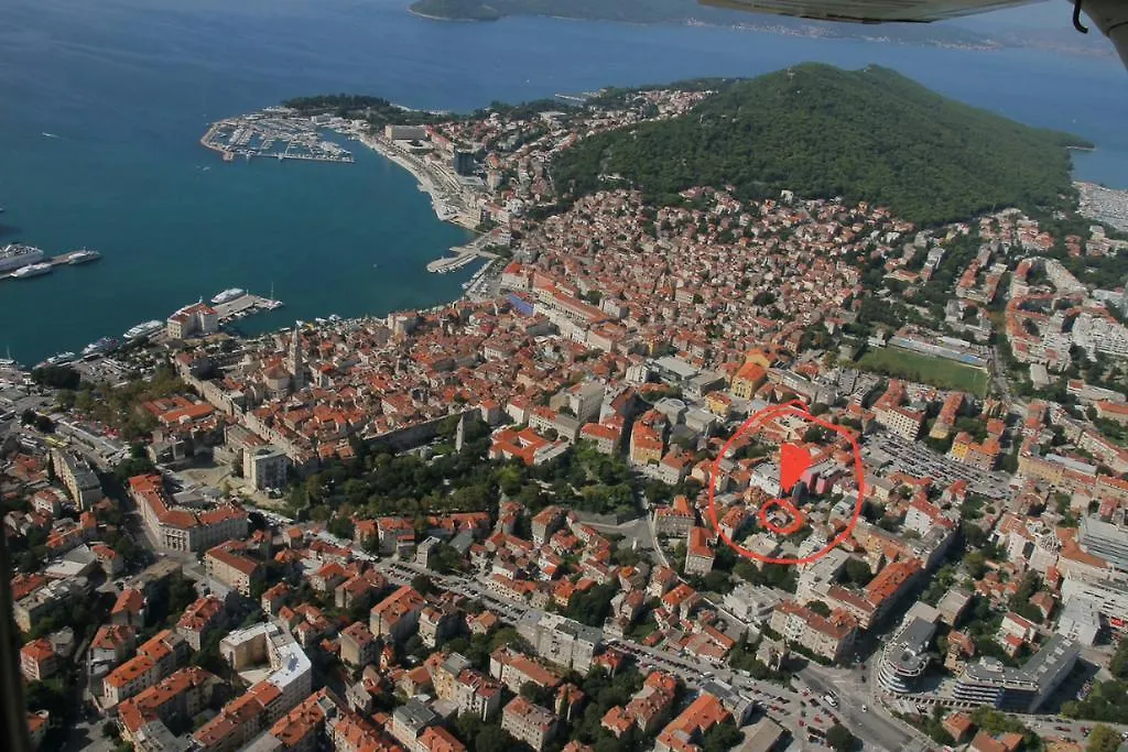 Apartment Koralj Split